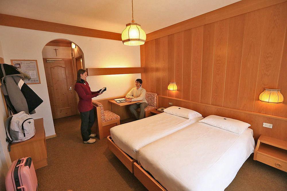 Al Piccolo Hotel Vigo di Fassa Dış mekan fotoğraf